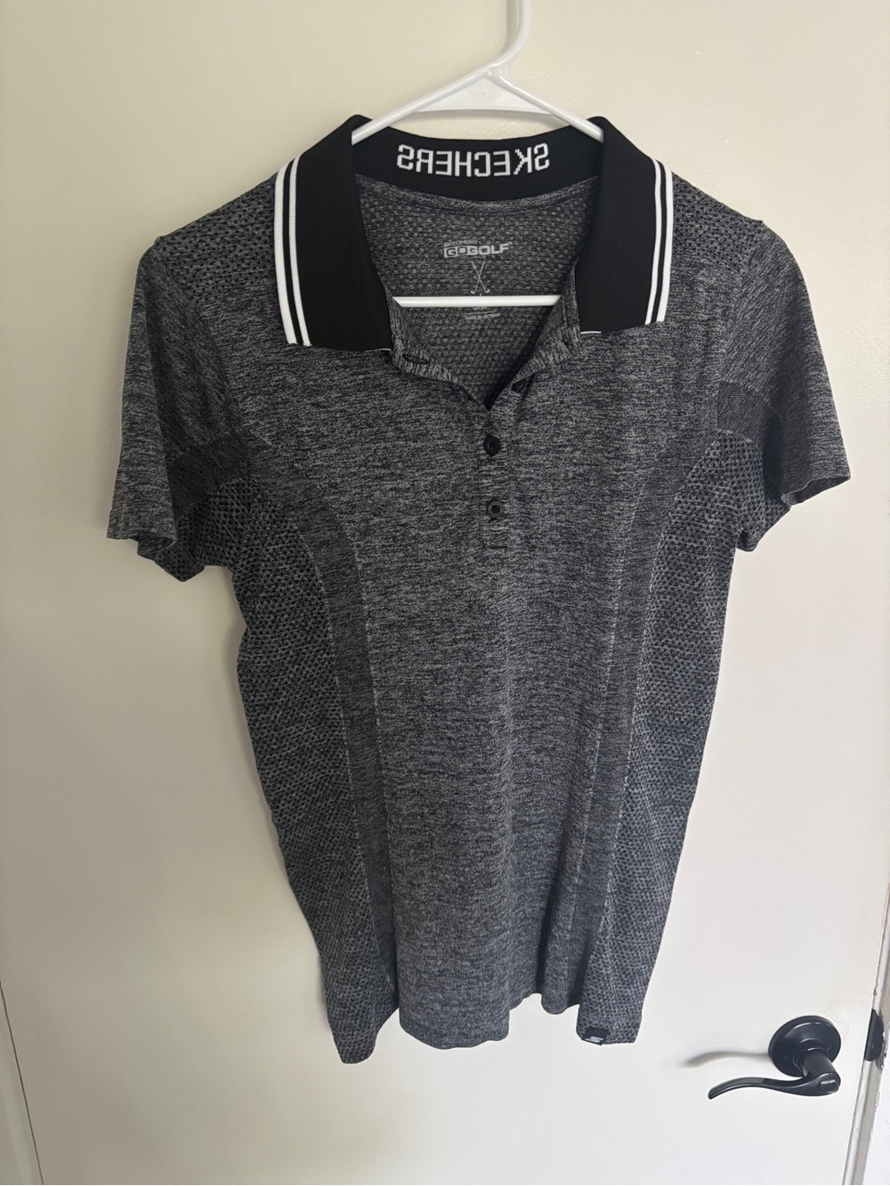 Skechers S/M Charcoal Heather Polo with Black Stripe Collar